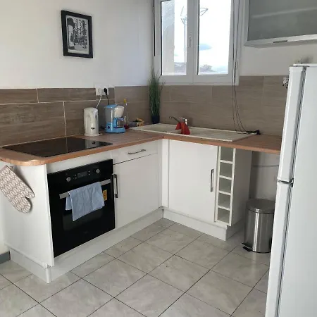 Centre With Private Sunny Terrace Carcassonne