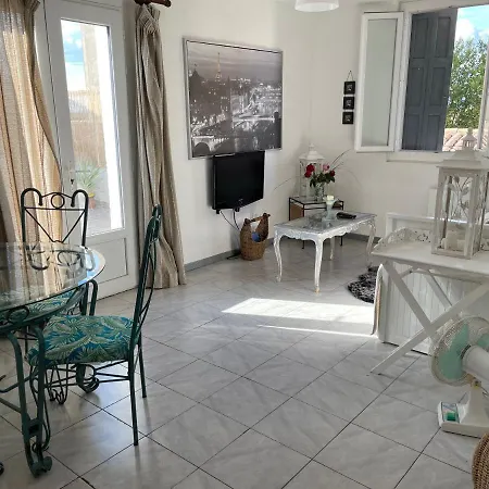 Centre With Private Sunny Terrace