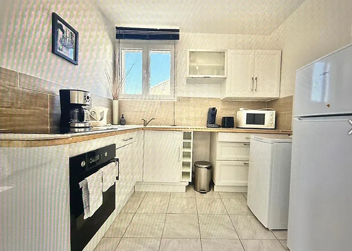 Centre With Private Sunny Terrace * Carcassonne